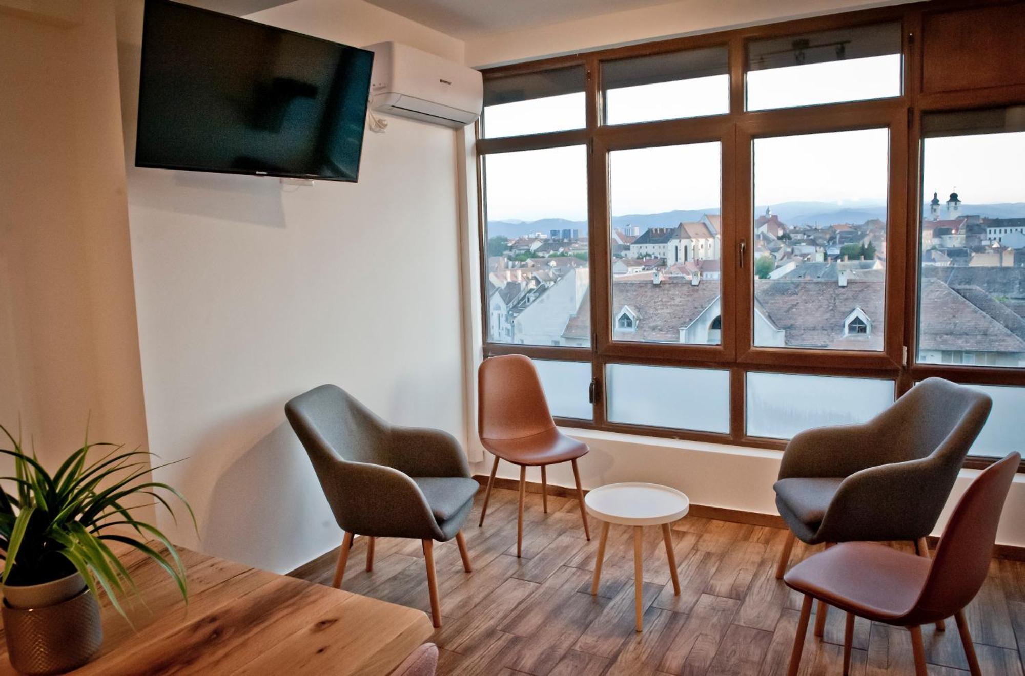 Sibiu Lotus Apartments Oda fotoğraf